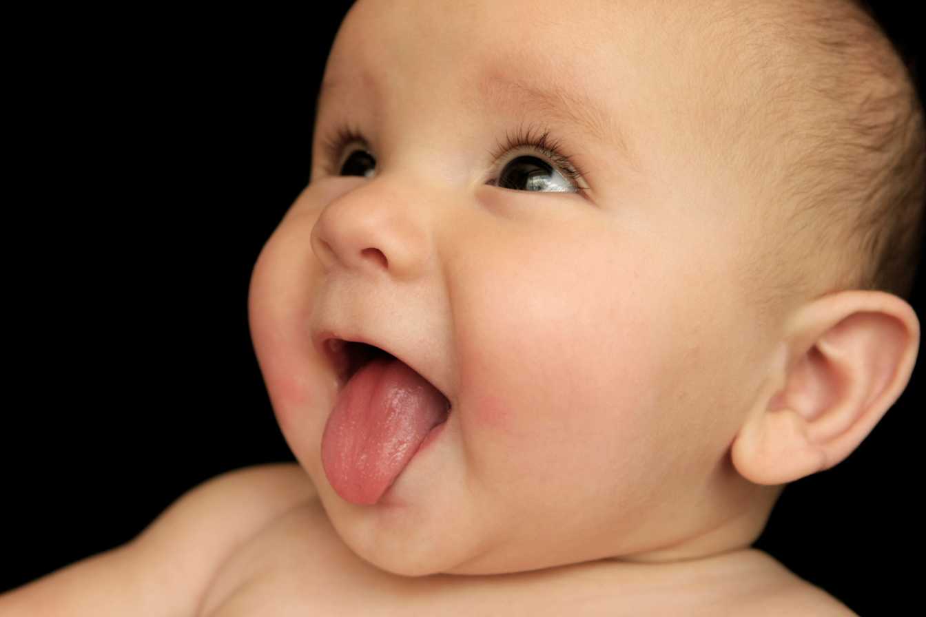 bebe-claque-langue-3
